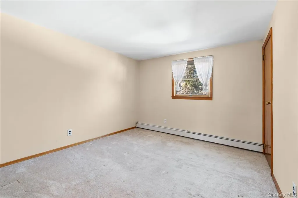 3 Surrey Lane Bethpage NY 11714