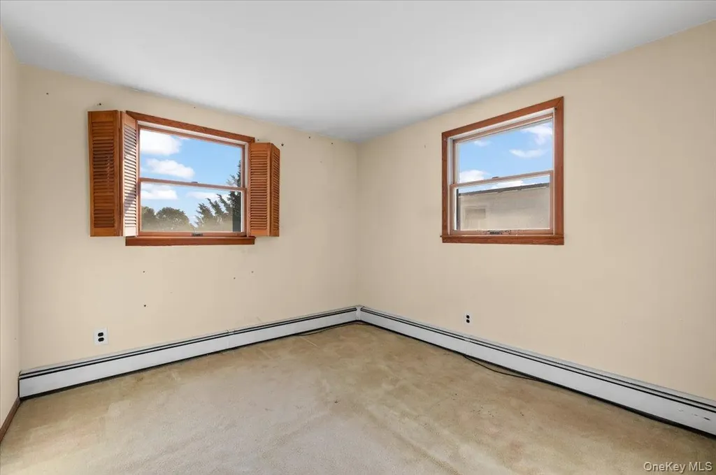 3 Surrey Lane Bethpage NY 11714