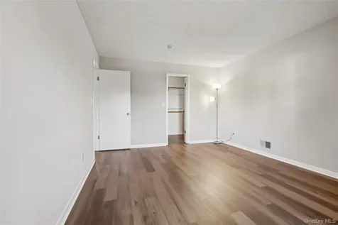 25 Vista Drive Nanuet NY 10954