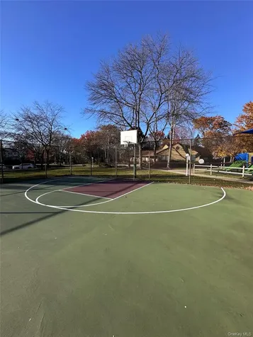 25 Vista Drive Nanuet NY 10954