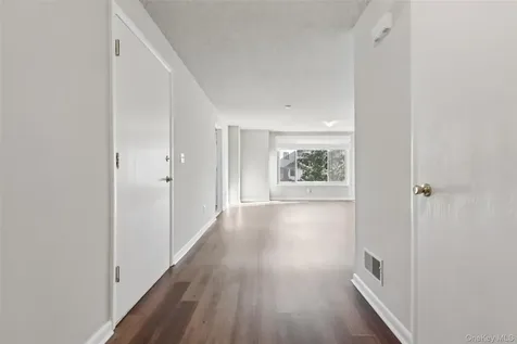 25 Vista Drive Nanuet NY 10954