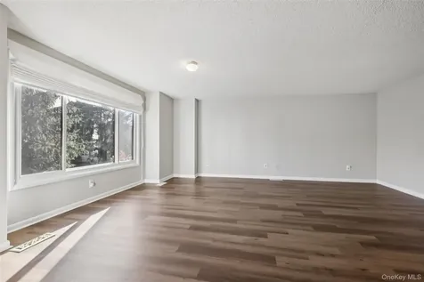 25 Vista Drive Nanuet NY 10954