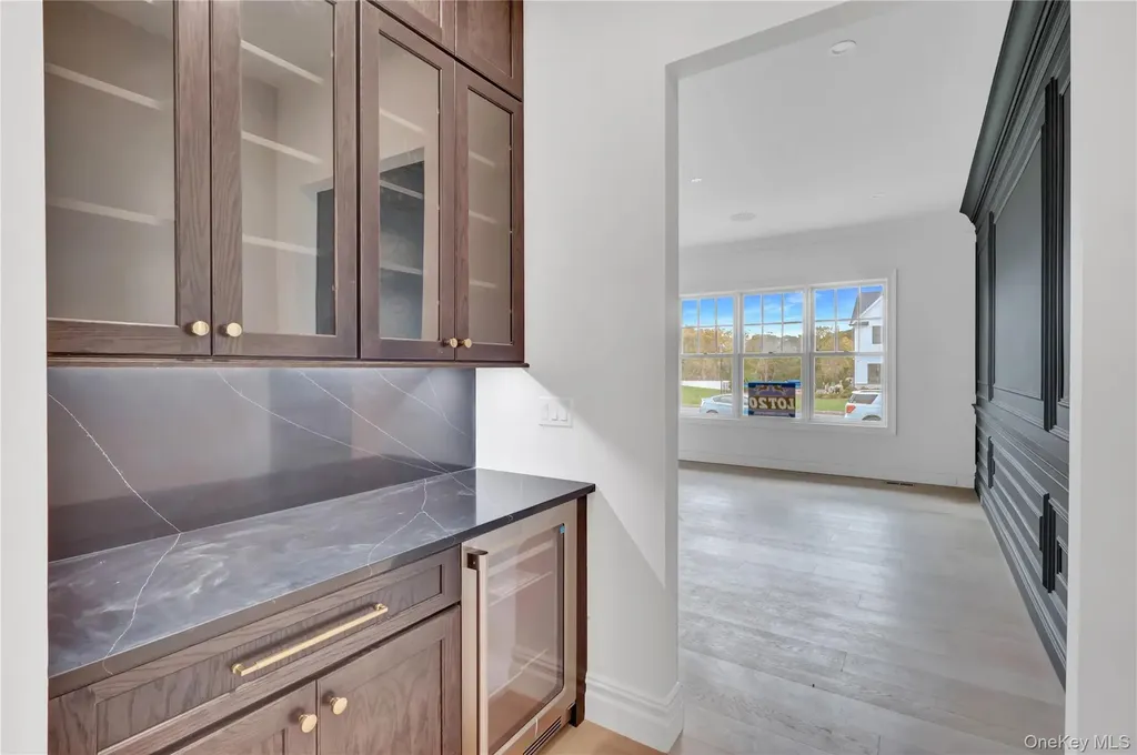 24 Estates Circle Melville NY 11747