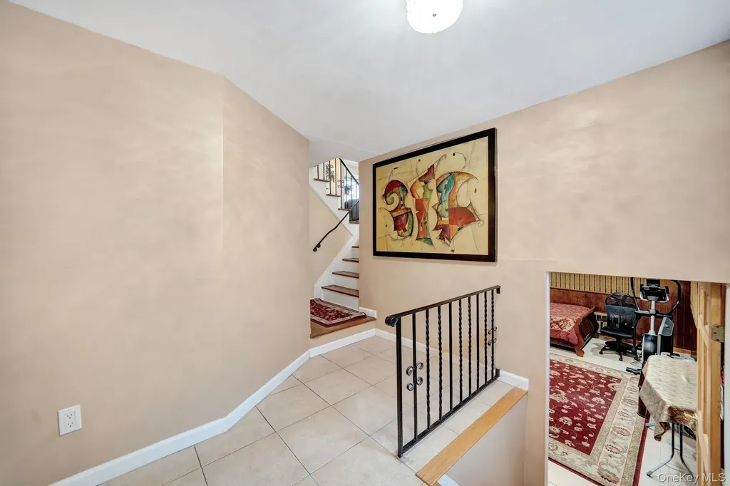 1 Wayland Road Plainview NY 11803