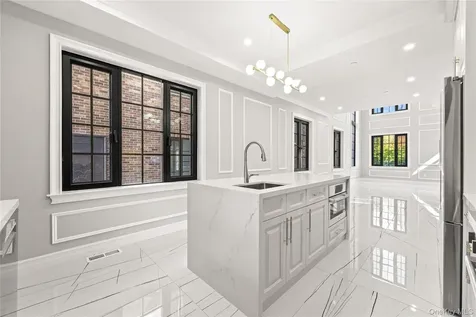 3522 221st Street Bayside NY 11361