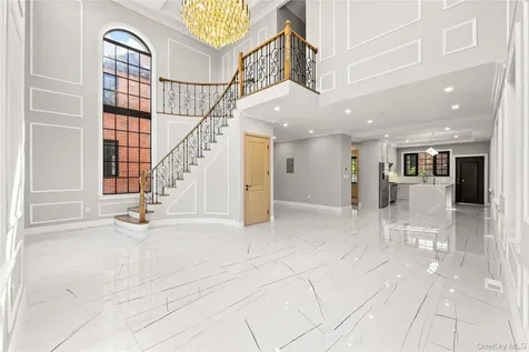 3522 221st Street Bayside NY 11361