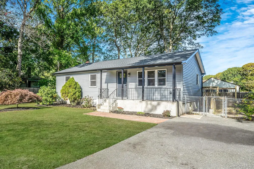 45 Arrowhead Drive Shirley NY 11967