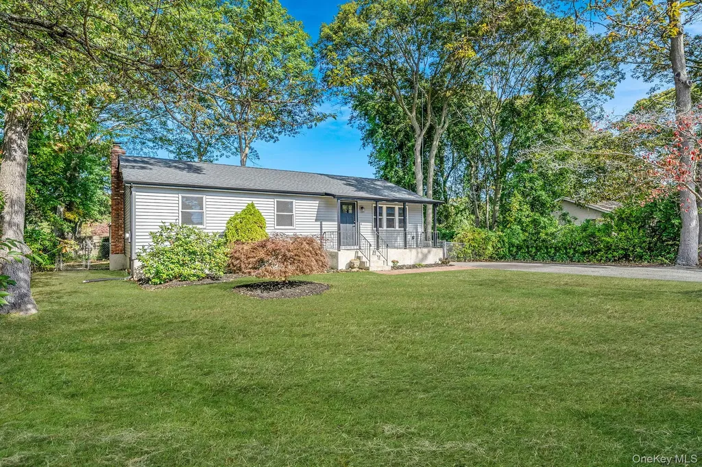 45 Arrowhead Drive Shirley NY 11967