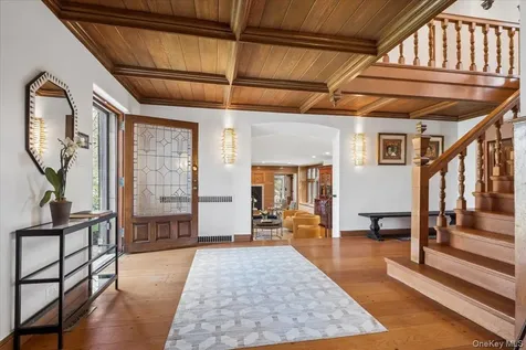 66 Lockwood Road Scarsdale NY 10583