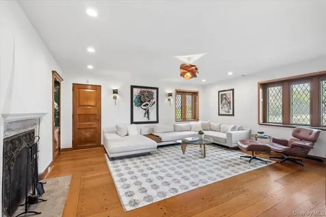 66 Lockwood Road Scarsdale NY 10583