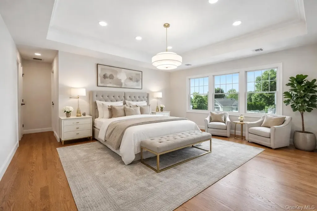96 Calvin Avenue Syosset NY 11791