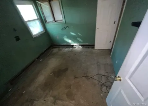 266 Station Road Bellport NY 11713