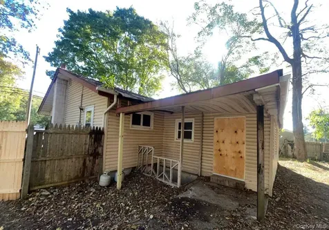 266 Station Road Bellport NY 11713