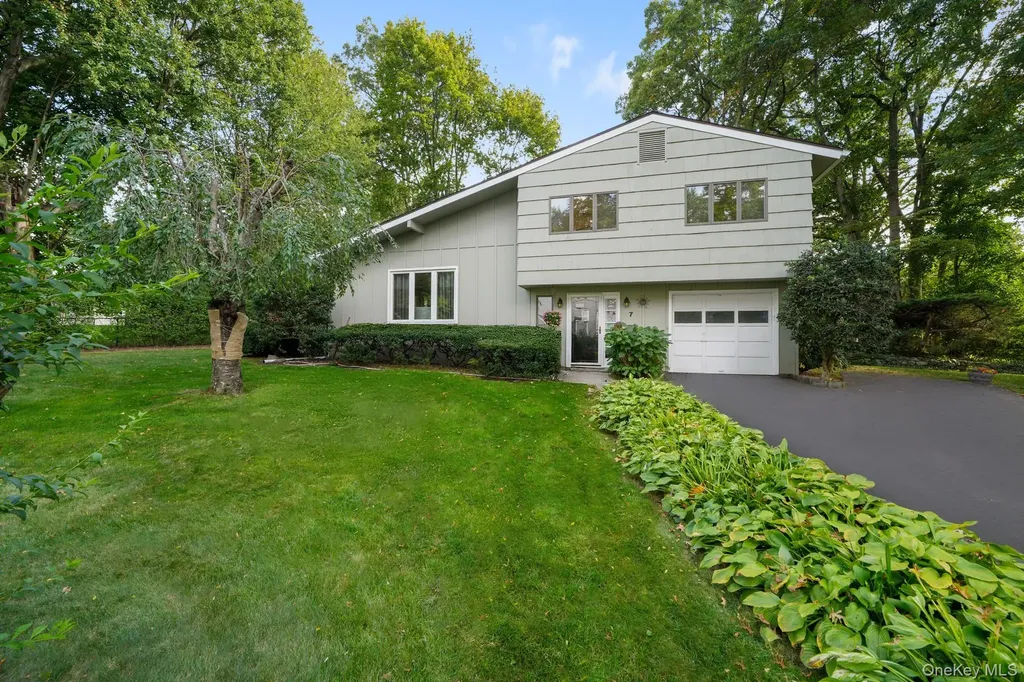 7 Green Acres Lane White Plains NY 10607