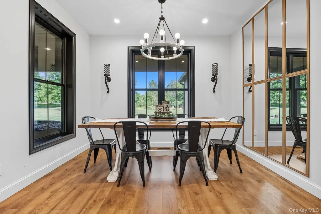11 Knolls Road Wallkill NY 12589