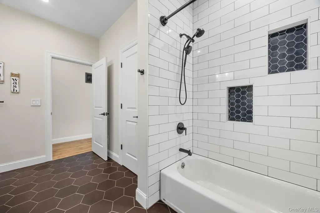 11 Knolls Road Wallkill NY 12589