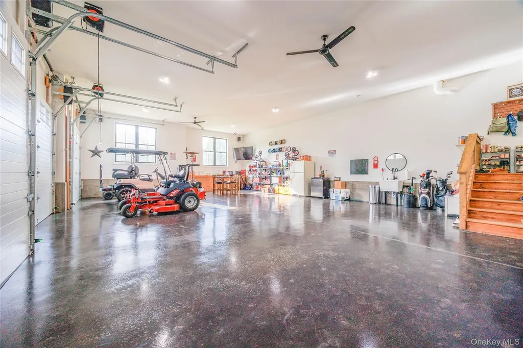 11 Knolls Road Wallkill NY 12589