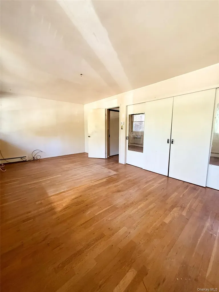 160 Halgren Crescent Haverstraw NY 10927