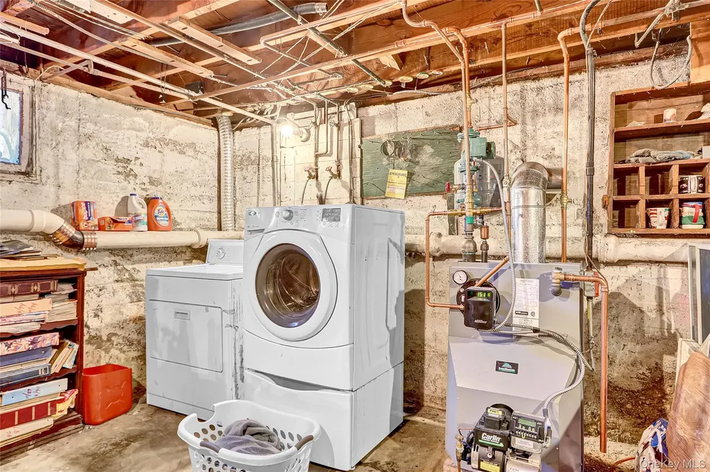 1073 Thomas Avenue Baldwin NY 11510