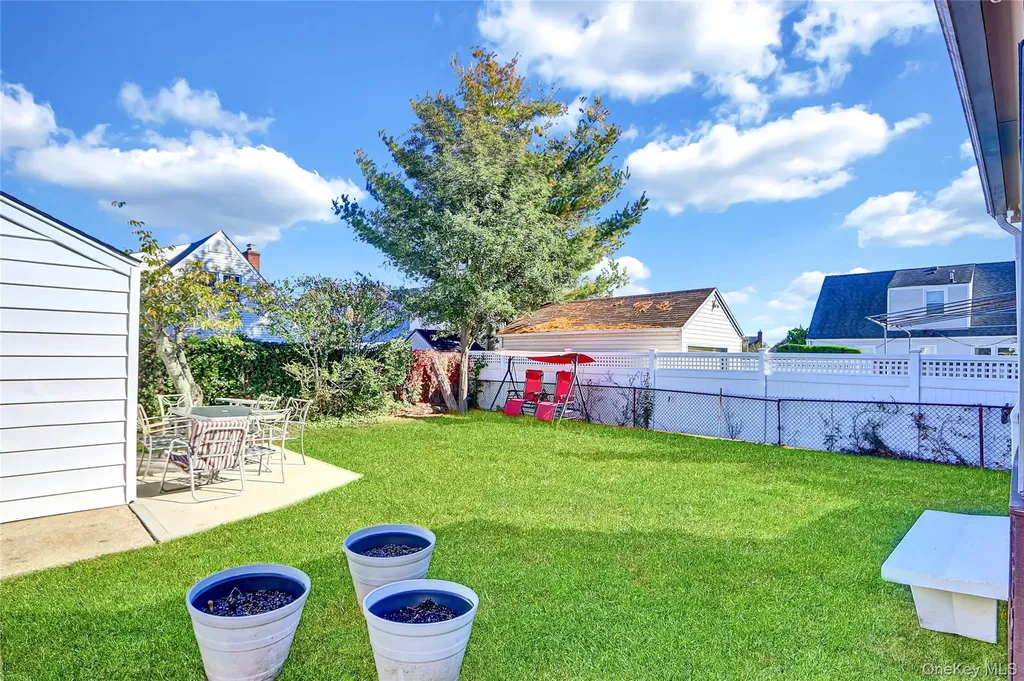 1073 Thomas Avenue Baldwin NY 11510