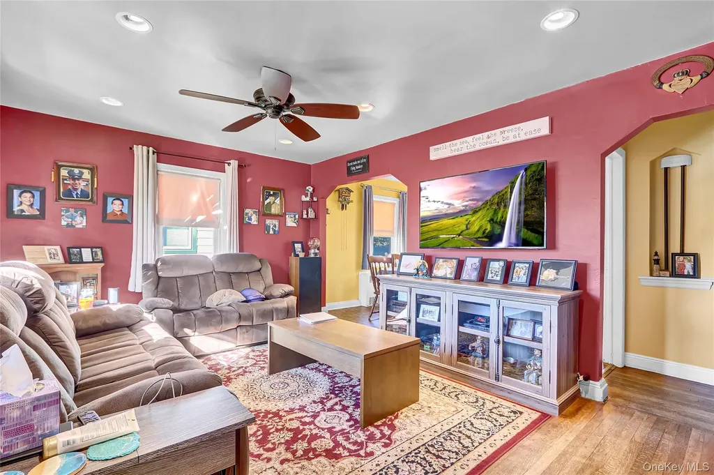 1073 Thomas Avenue Baldwin NY 11510