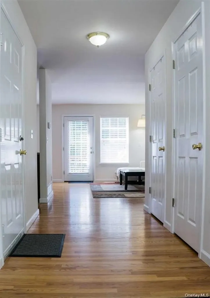 141 Pinebrook Drive Hyde Park NY 12538