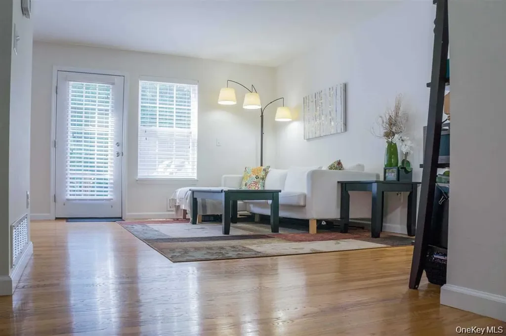 141 Pinebrook Drive Hyde Park NY 12538