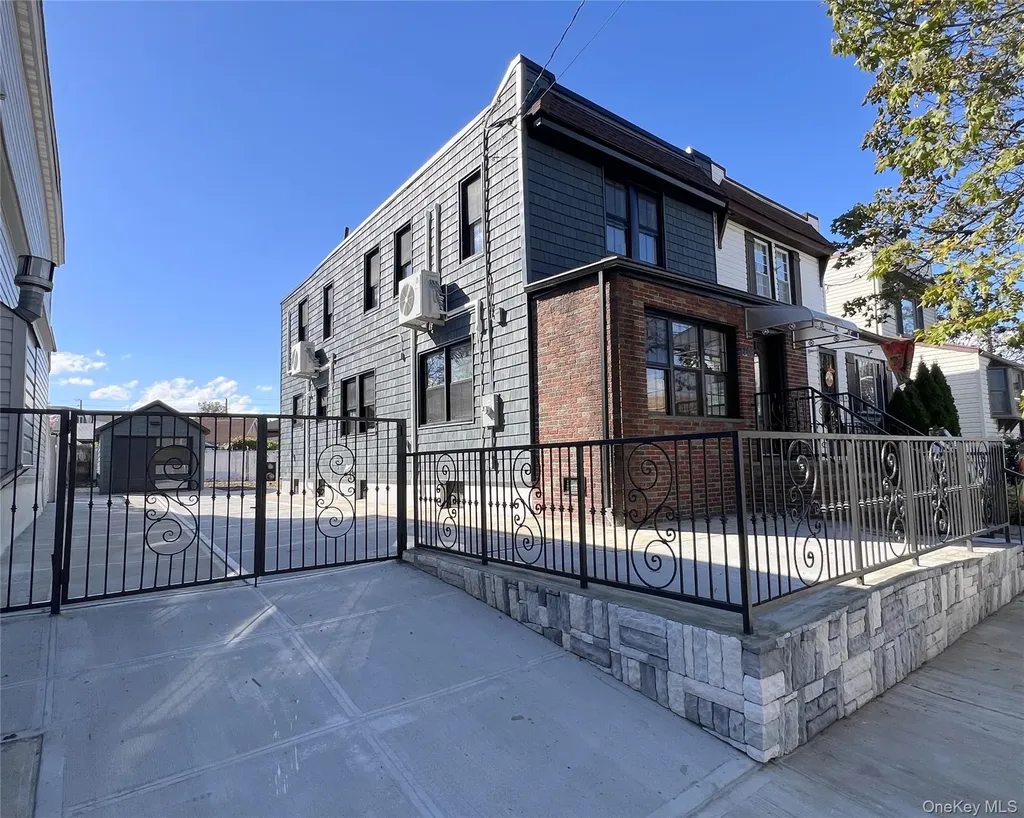 6608 73rd Place Middle Village NY 11379