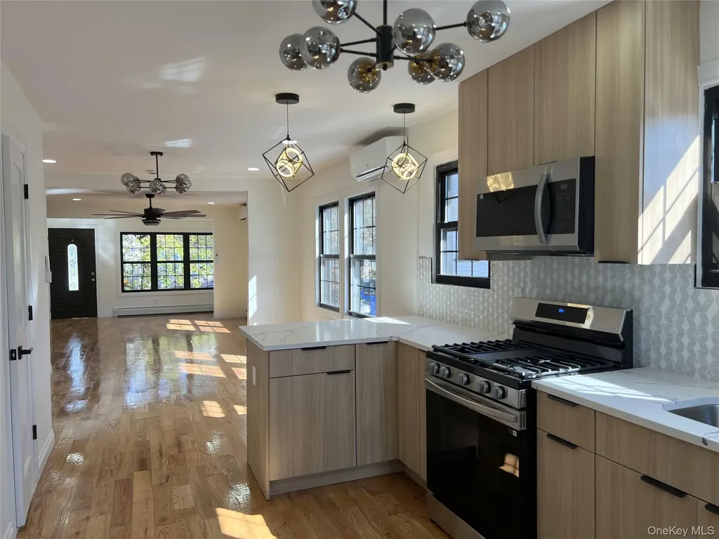 6608 73rd Place Middle Village NY 11379