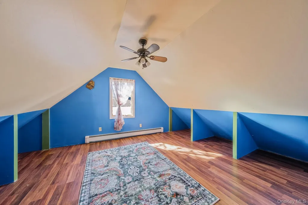 404 Vanderbilt Boulevard Oakdale NY 11769
