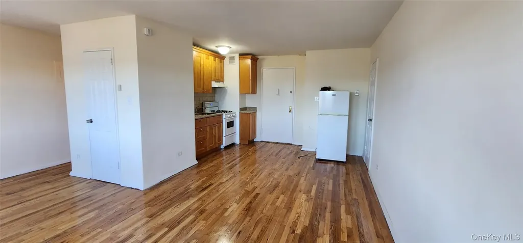 222-89 Braddock Avenue Bellerose NY 11428