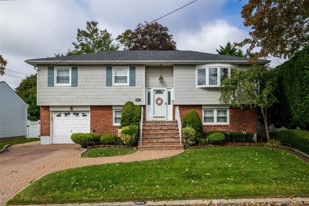 3019 Post Avenue Wantagh NY 11793