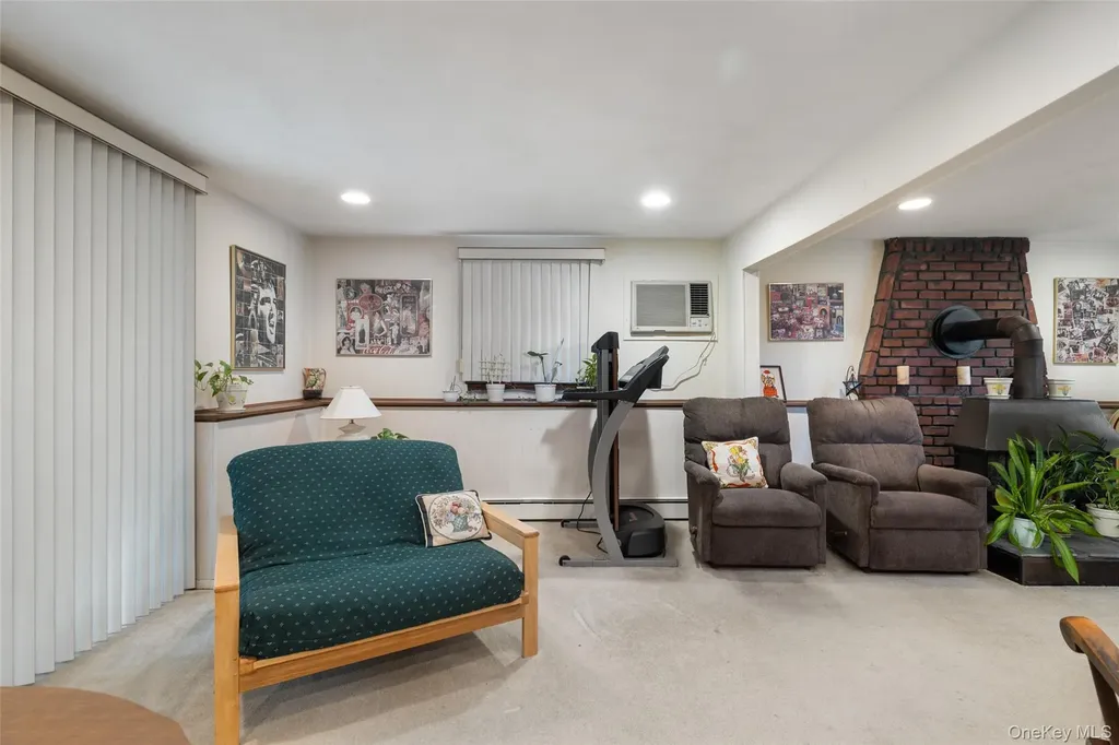 3019 Post Avenue Wantagh NY 11793