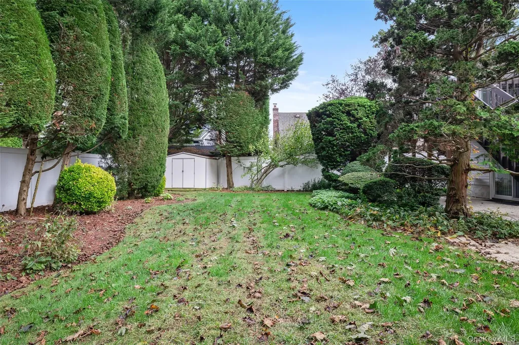 3019 Post Avenue Wantagh NY 11793