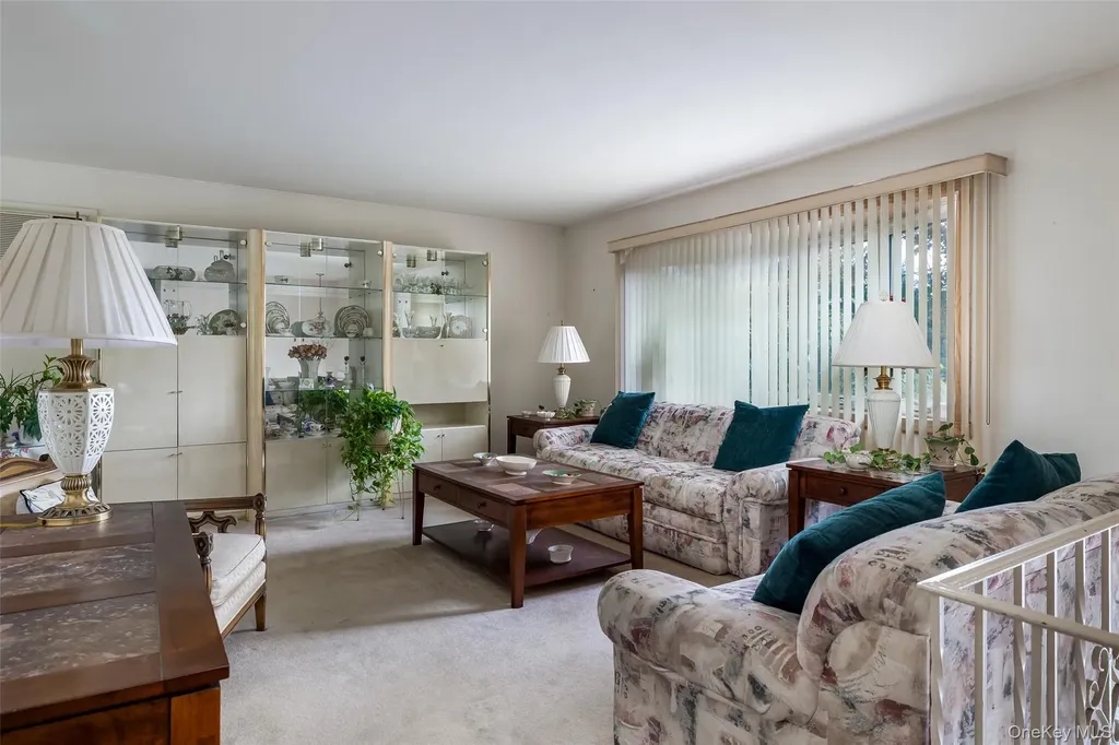 3019 Post Avenue Wantagh NY 11793