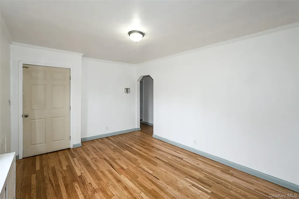 33 Cherry Lane Carle Place NY 11514