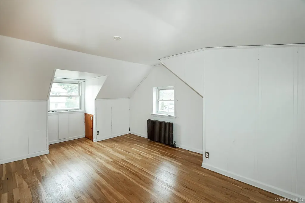 33 Cherry Lane Carle Place NY 11514