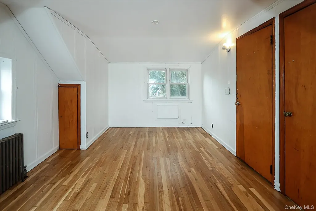33 Cherry Lane Carle Place NY 11514