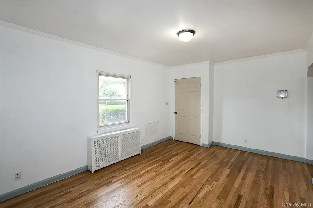 33 Cherry Lane Carle Place NY 11514