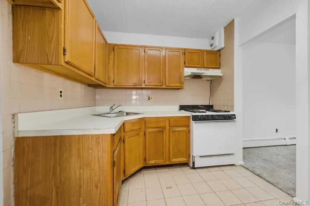 865 Home Street Bronx NY 10459