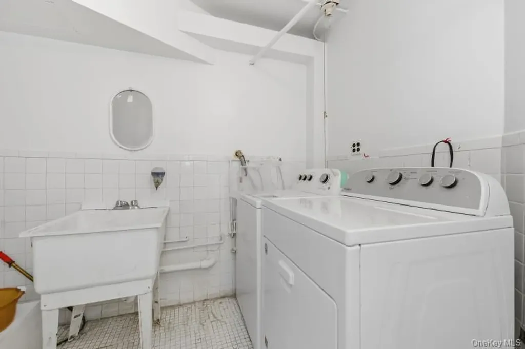 865 Home Street Bronx NY 10459