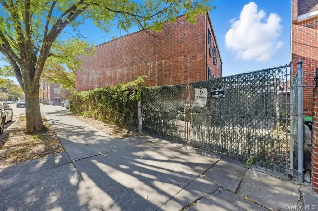 865 Home Street Bronx NY 10459
