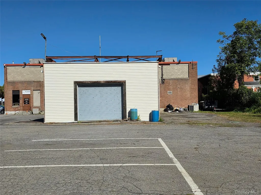 85 Dickson Street Newburgh NY 12550