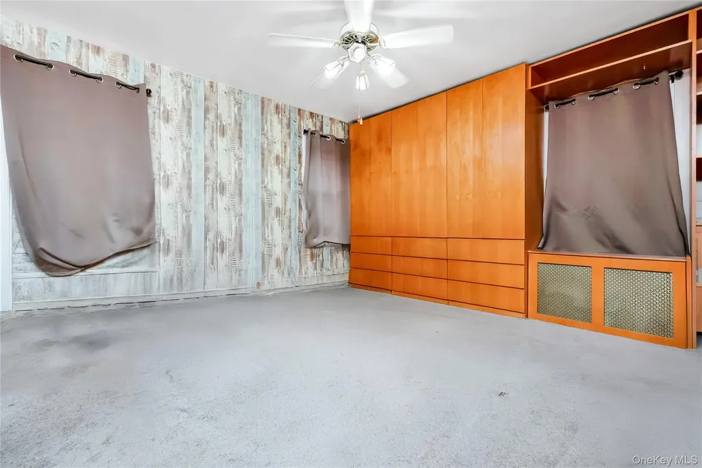 6532 170th Street Fresh Meadows NY 11365