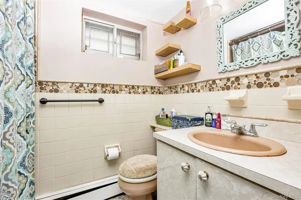 6532 170th Street Fresh Meadows NY 11365