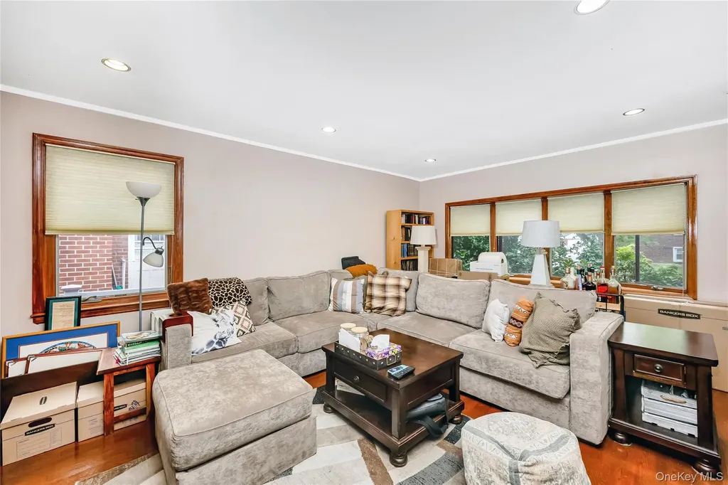 6532 170th Street Fresh Meadows NY 11365