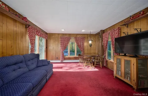 44 Morris Drive Hyde Park NY 12538