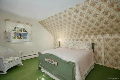 44 Morris Drive Hyde Park NY 12538