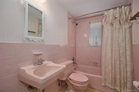 44 Morris Drive Hyde Park NY 12538