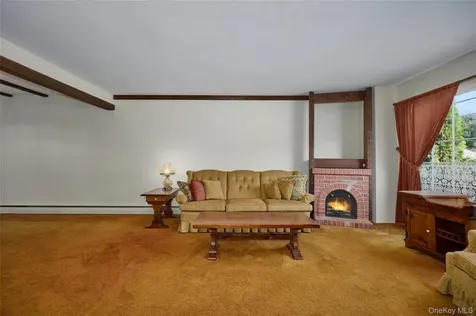 44 Morris Drive Hyde Park NY 12538